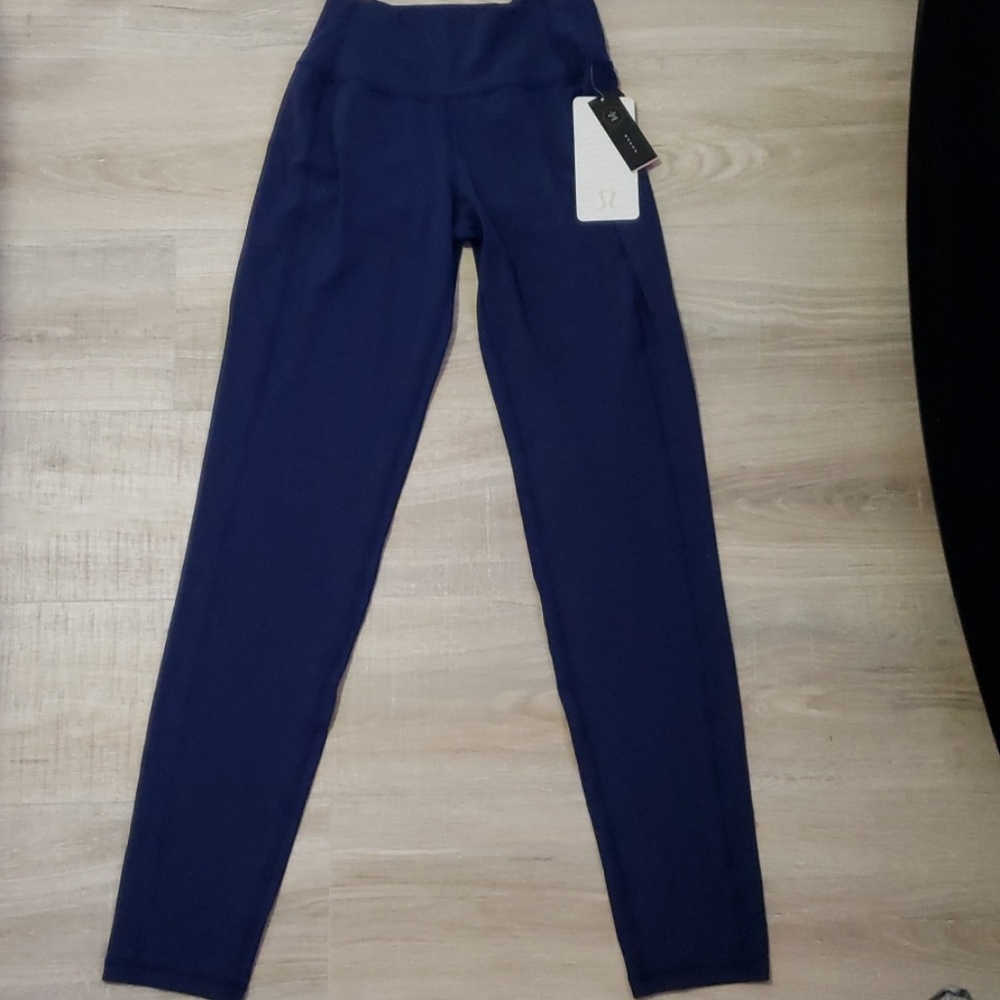 Lululemon Simply Bare Un-Tight Tight